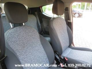 LANCIA Ypsilon usata, con Hill holder
