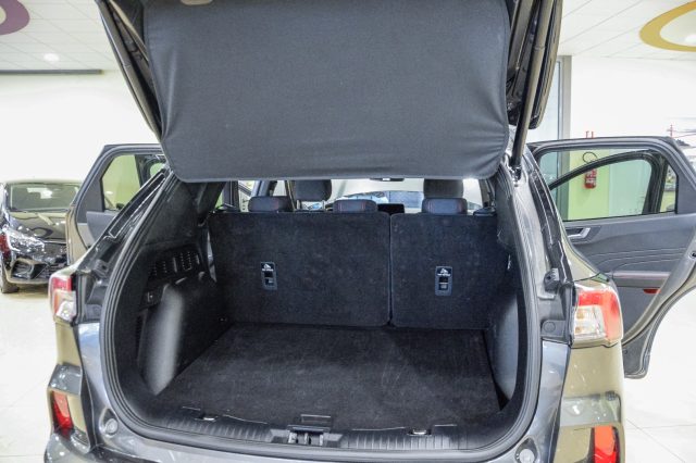 FORD Kuga usata, con Touch screen