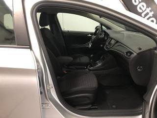 OPEL Astra usata, con Autoradio