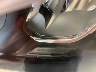 MERCEDES-BENZ A 180 usata, con Fari direzionali