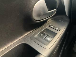 VOLKSWAGEN up! usata 18