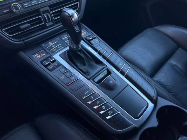PORSCHE Macan usata, con ESP