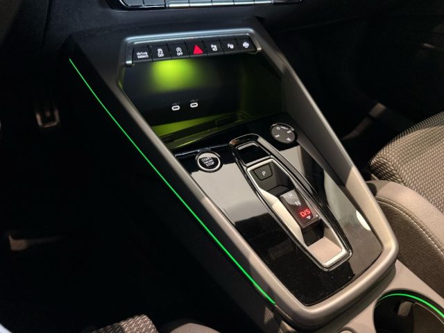 AUDI A3 usata, con Park Distance Control