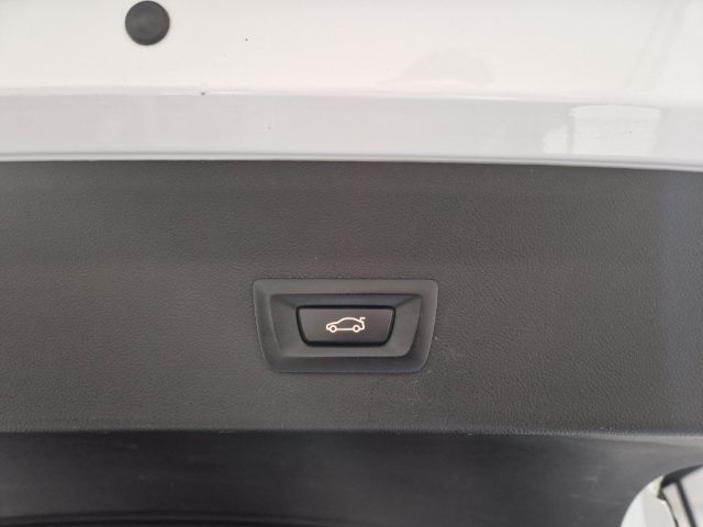 BMW X4 usata, con Fari Xenon