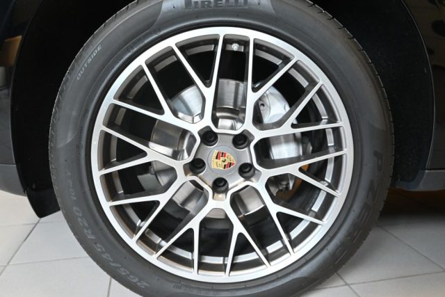 PORSCHE Macan usata 103