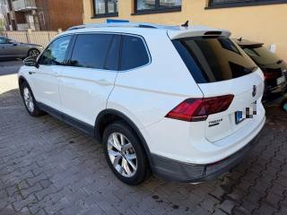 VOLKSWAGEN Tiguan Allspace usata, con Autoradio