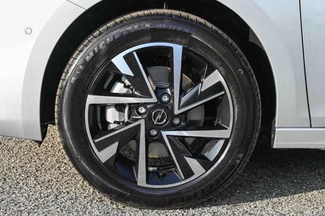 OPEL Corsa usata, con Climatizzatore