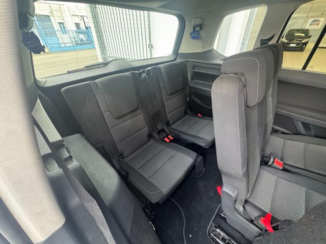 VOLKSWAGEN Touran usata, con Servosterzo