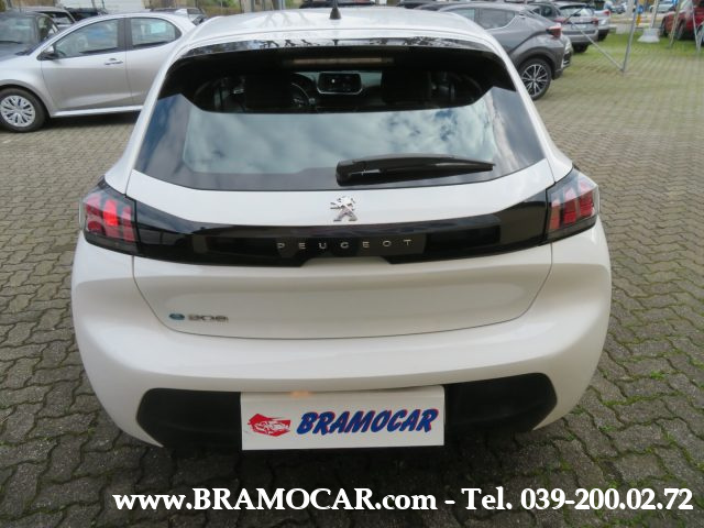PEUGEOT 208 usata, con Boardcomputer