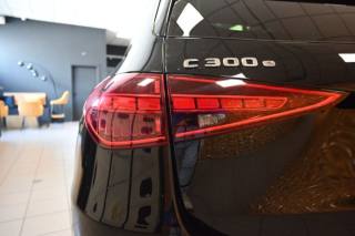 MERCEDES-BENZ C 300 usata 15