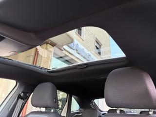 VOLKSWAGEN Taigo usata, con USB