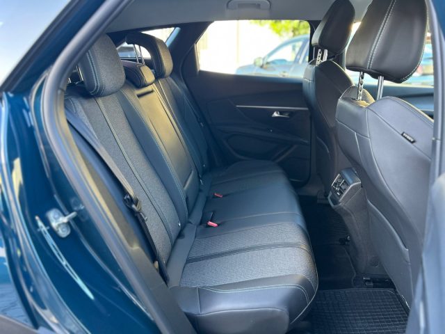 PEUGEOT 3008 usata, con Luci diurne LED