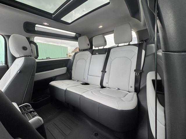 LAND ROVER Defender usata, con Servosterzo