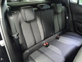 PEUGEOT 2008 usata, con USB