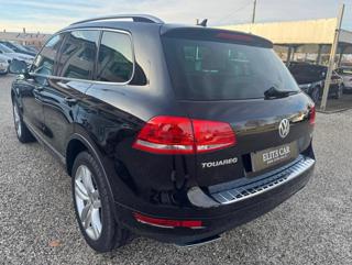 VOLKSWAGEN Touareg usata, con Autoradio