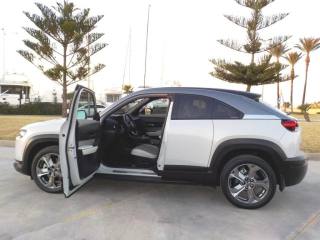 MAZDA MX-30 usata, con USB