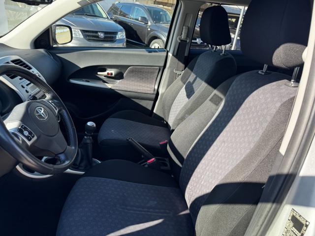 TOYOTA Urban Cruiser usata, con Airbag testa