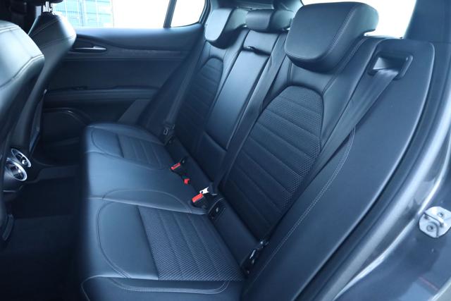 ALFA ROMEO Stelvio usata, con Airbag testa