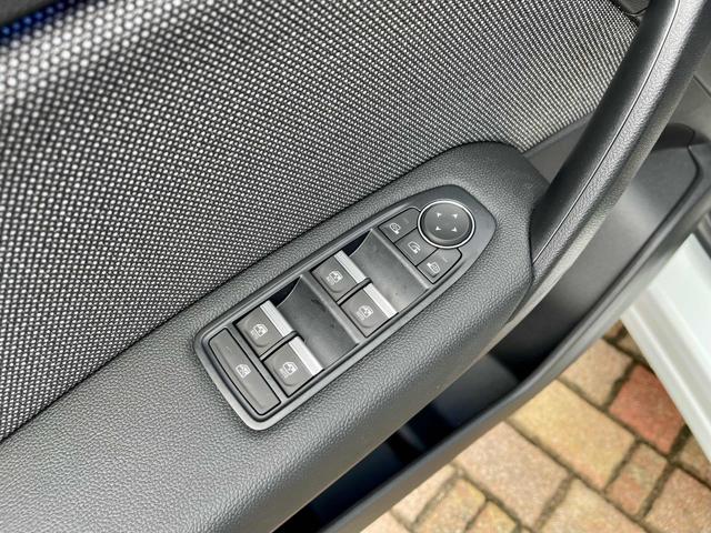 RENAULT Captur usata, con Vivavoce