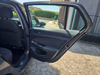 VOLKSWAGEN Golf usata 137