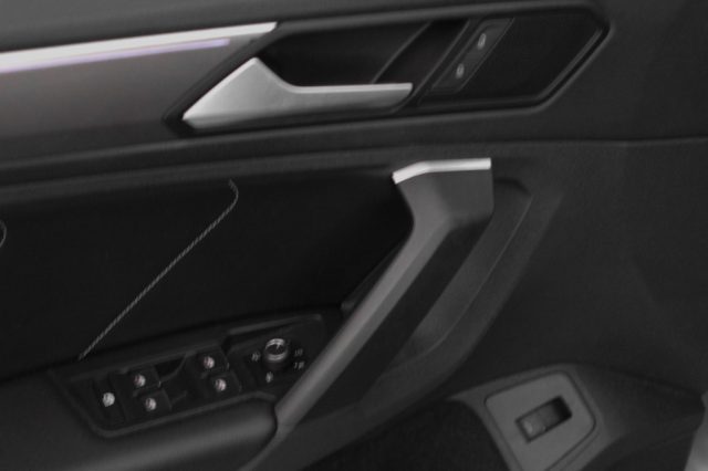 VOLKSWAGEN Tiguan usata, con Fendinebbia