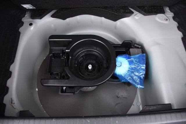 OPEL Corsa usata, con USB