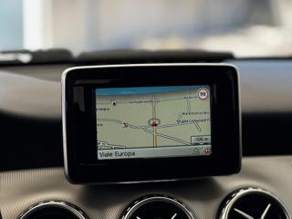 MERCEDES-BENZ GLA 200 usata, con Specchietti laterali elettrici