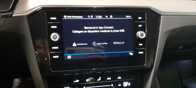 VOLKSWAGEN Passat usata, con Bluetooth