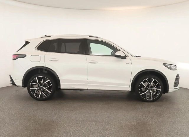 VOLKSWAGEN Tiguan usata, con Airbag Passeggero