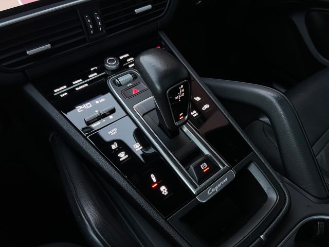 PORSCHE Cayenne usata, con Interni in pelle