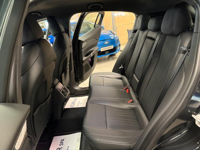 MASERATI Grecale usata, con USB