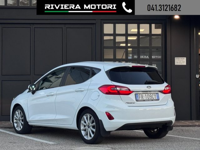 FORD Fiesta usata, con USB