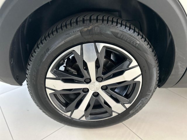 PEUGEOT 5008 usata, con Specchietti laterali elettrici
