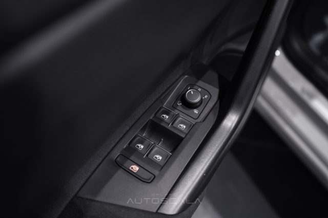 VOLKSWAGEN Taigo usata, con Cruise Control