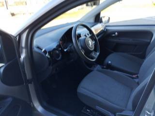 VOLKSWAGEN up! usata, con Servosterzo