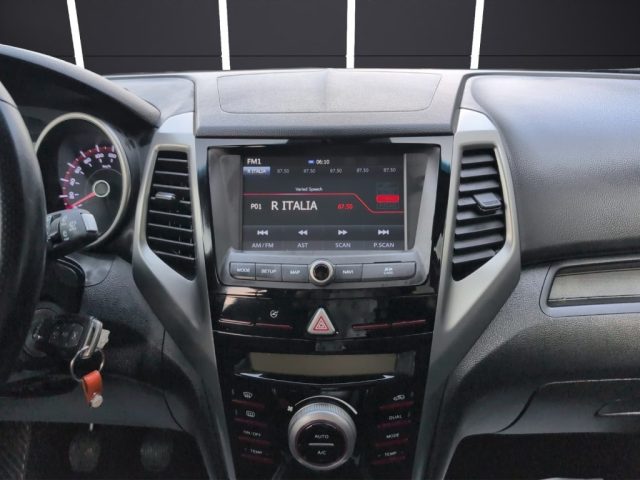 SSANGYONG Tivoli usata, con Bluetooth