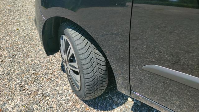 HYUNDAI i10 usata, con Lettore CD