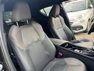 TOYOTA C-HR usata, con Regolazione elettrica sedili