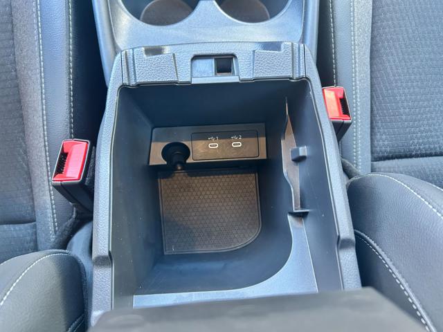 NISSAN Qashqai usata, con USB