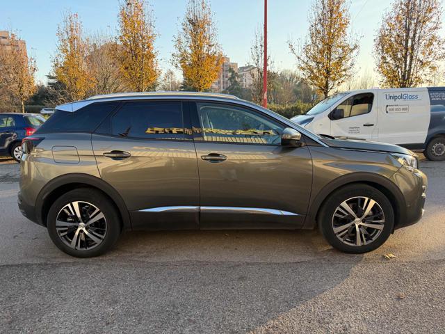 PEUGEOT 3008 usata, con Autoradio