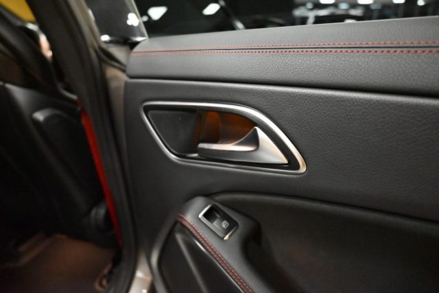 MERCEDES-BENZ CLA 45 AMG usata 196