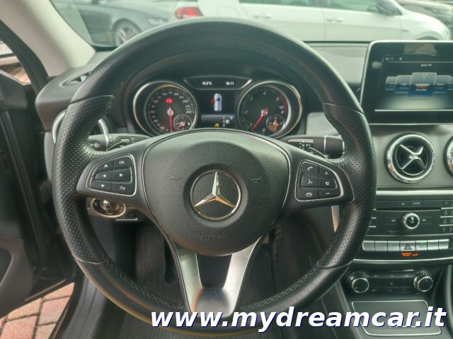 MERCEDES-BENZ CLA 200 usata, con Climatizzatore