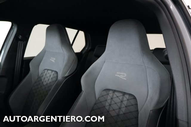VOLKSWAGEN Golf usata, con Autoradio