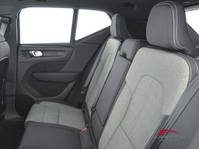 VOLVO XC40 usata 9