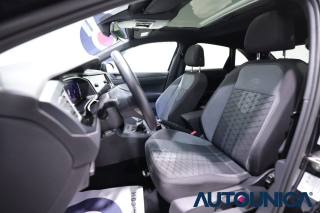 VOLKSWAGEN Taigo usata, con Autoradio