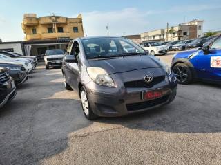 TOYOTA Yaris usata, con Airbag