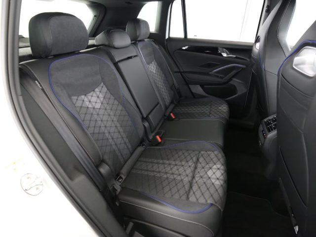 VOLKSWAGEN Tiguan usata, con Volante in pelle