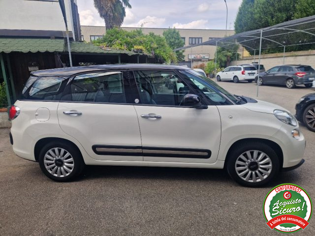 FIAT 500L usata, con USB