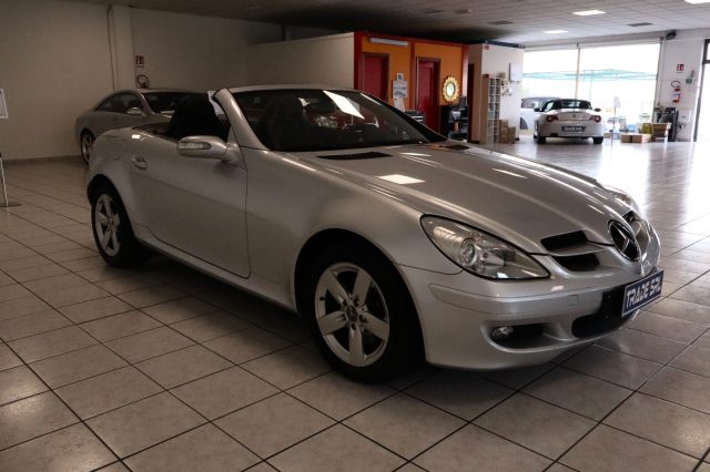 MERCEDES-BENZ SLK 200 usata, con Controllo automatico clima