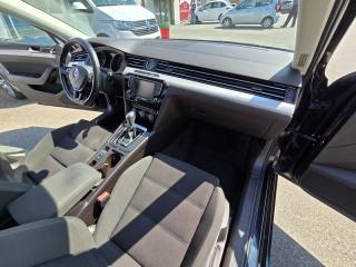 VOLKSWAGEN Passat usata, con ESP